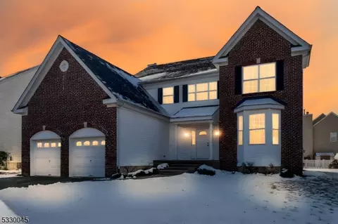 22 Goldstar Dr, Princeton, NJ 08540