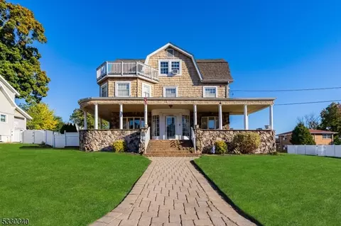 100 E Prospect Ave, Woodbridge Twp, NJ 07095