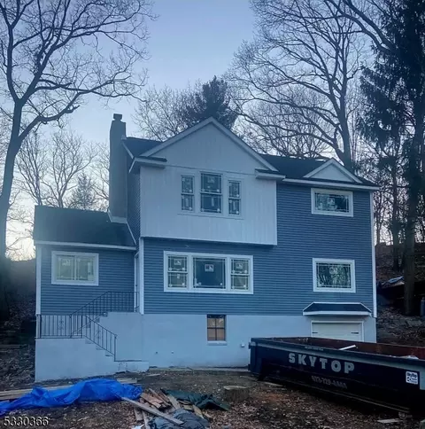 94 Up High Crest Rd, West Milford Twp, NJ 07480