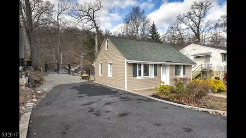 3 Crestview Rd, Andover, NJ 07821 photo 2