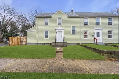 2925 Kansas Rd, Camden, NJ 08104