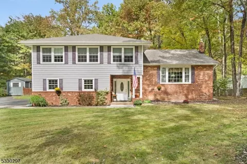 106 Toby Dr, Roxbury Twp, NJ 07876