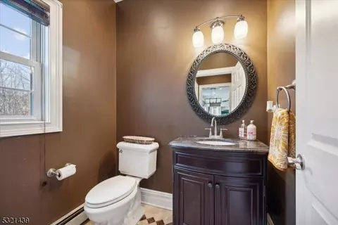 Bath - 7 Stonehedge Ln, Byram Twp, NJ 07821 photo 1 of 4