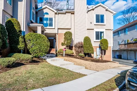 1807 Madaline Dr, Avenel, NJ 07001