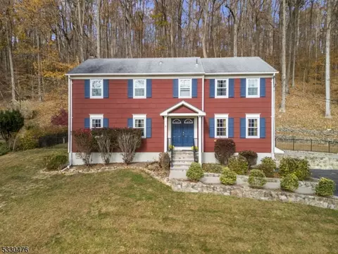 158 Fairview Ave, Washington Twp, NJ 07853
