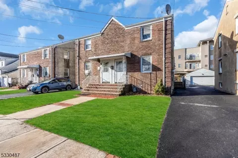 529 Green St, Elizabeth, NJ 07202