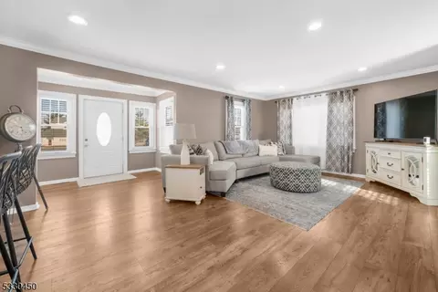 142 Voorhees Corner Rd, Flemington, NJ 08822