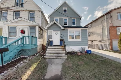 224 Oakwood Ave, Kearny, NJ 07032