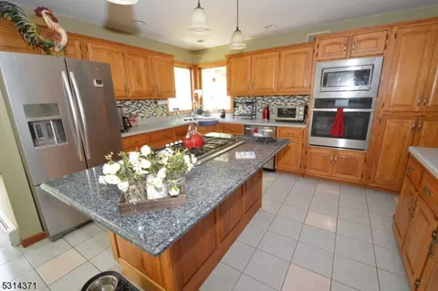 8 Old Brookside Rd # A, Randolph, NJ 07869 photo 7