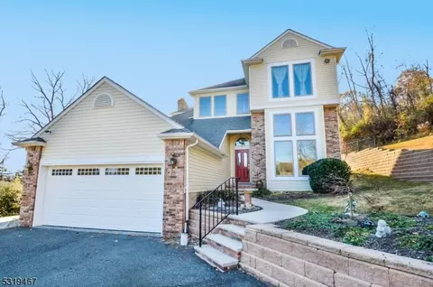 8 Old Brookside Rd # A, Randolph, NJ 07869
