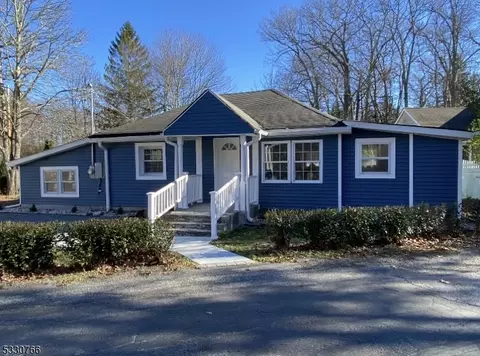 1 Canal St, Vernon Twp, NJ 07422