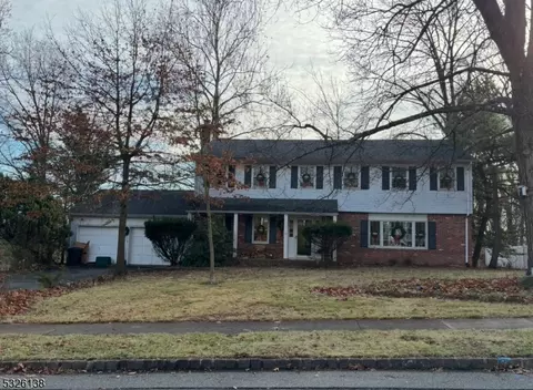 14 Witkowski Way, Wayne, NJ 07470