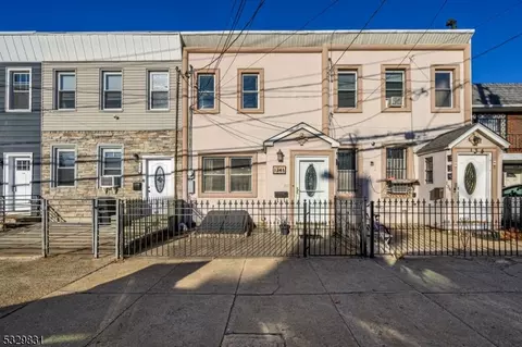 134 5 Broadway, Jersey City, NJ 07306