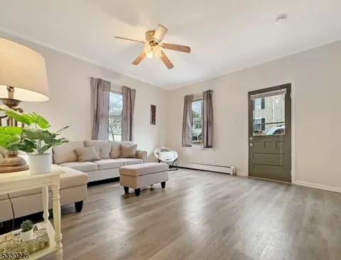 11 E Grand St, Hampton, NJ 08827 photo 3