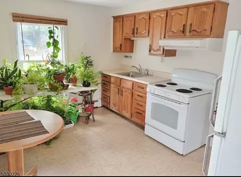 11 E Grand St, Hampton, NJ 08827 photo 16