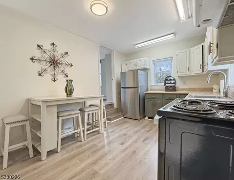 11 E Grand St, Hampton, NJ 08827 photo 7