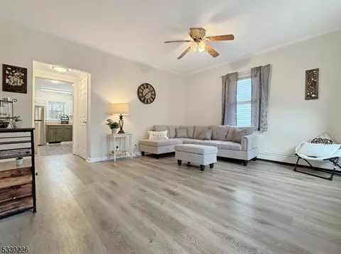11 E Grand St, Hampton, NJ 08827 photo 5