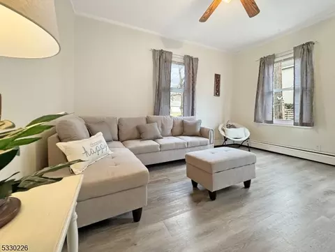 11 E Grand St, Hampton, NJ 08827 photo 4
