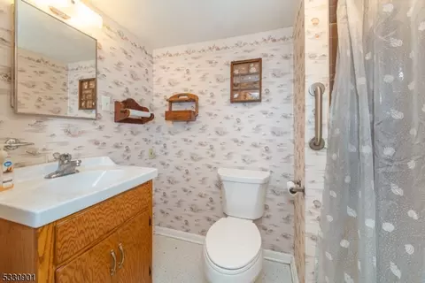 67 Mccosh Rd, Montclair, NJ 07043 photo 17