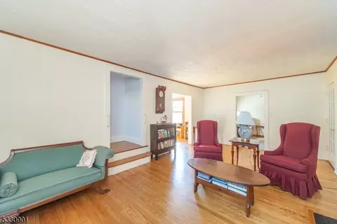 67 Mccosh Rd, Montclair, NJ 07043 photo 6