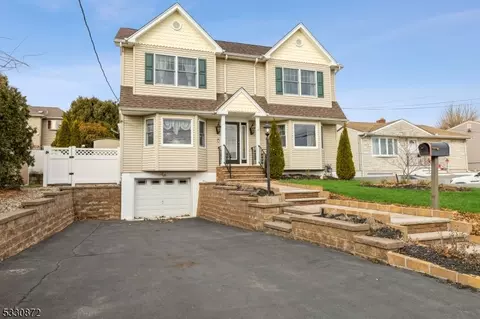 27 Pauline Dr, Nutley, NJ 07110