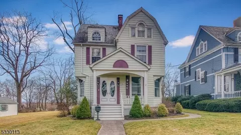 16 Linwood Ave, Newton, NJ 07860