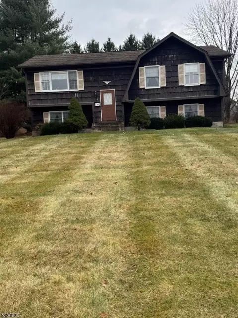 4 David Dr, Frankford, NJ 07822