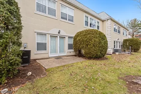 8307 Brittany Dr, Wayne, NJ 07470 photo 3