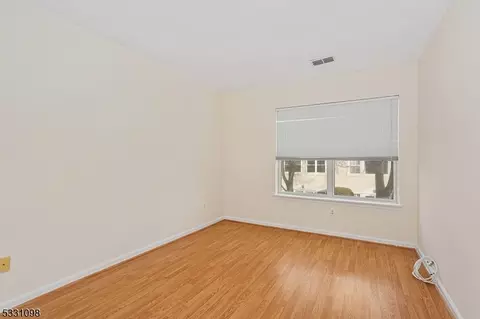 8307 Brittany Dr, Wayne, NJ 07470 photo 20