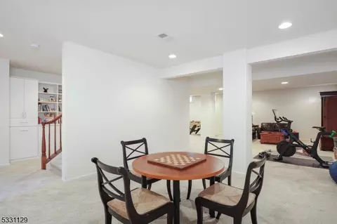31 Johns Dr, Warren, NJ 07059 photo 18