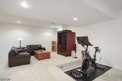 31 Johns Dr, Warren, NJ 07059 photo 19