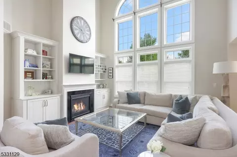 31 Johns Dr, Warren, NJ 07059 photo 8