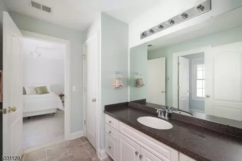 31 Johns Dr, Warren, NJ 07059 photo 15