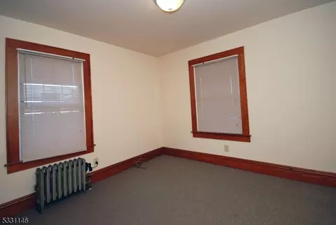 115 Stout Ave, Middlesex, NJ 08846 photo 8