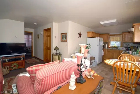 115 Stout Ave, Middlesex, NJ 08846 photo 29