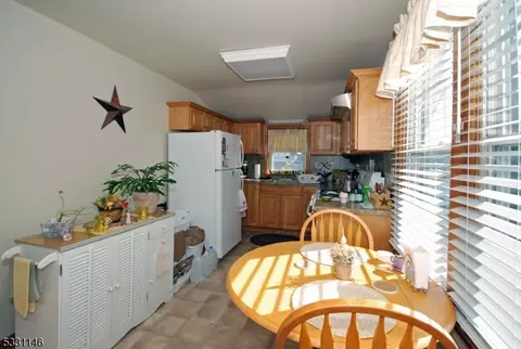 115 Stout Ave, Middlesex, NJ 08846 photo 30
