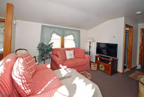 115 Stout Ave, Middlesex, NJ 08846 photo 28