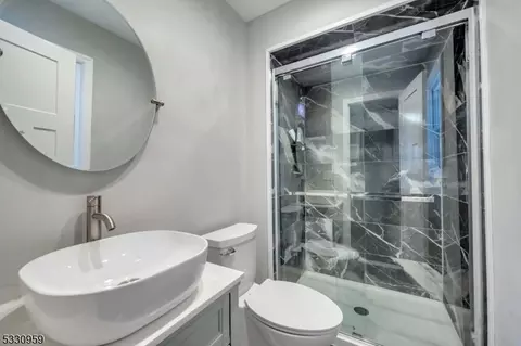 Bath - 70 Brookside Rd, Randolph, NJ 07869 photo 2 of 3