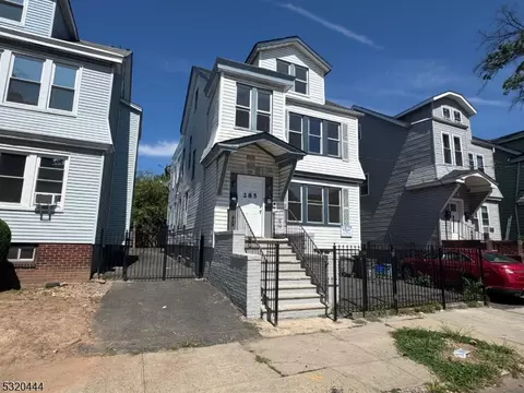 285 Wainwright St, Newark, NJ 07112