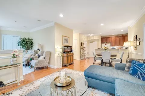 258 Victoria Dr #258, Bridgewater, NJ 08807