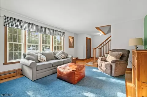 33 Mitchell Rd, Oxford, NJ 07863 photo 6