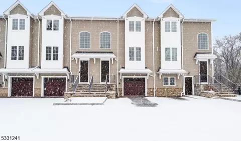 99 Mine Hill Rd, Hackettstown, NJ 07840
