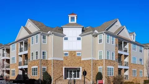 7306 Minuteman Ln #7306, Somerset, NJ 08873