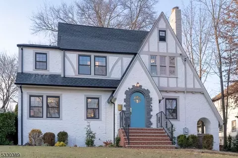 3 Colonial Ter, Maplewood, NJ 07040