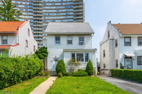 18 Melrose Ave, East Orange, NJ 07018