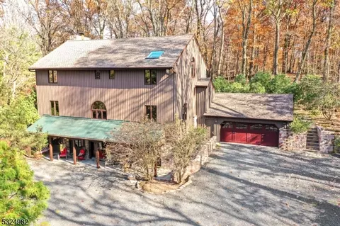 101 Guinea Hollow Rd, Califon, NJ 07830