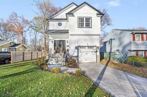 82 Iroquois Ave, Parsippany-troy Hills Twp, NJ 07034