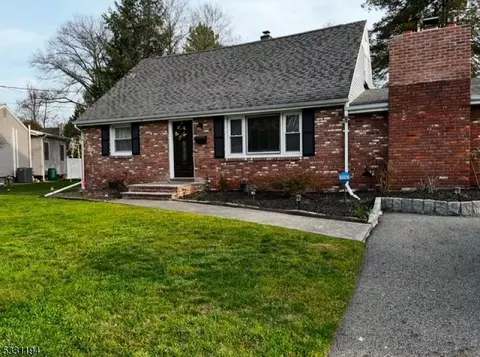16 Brown Ct, Riverdale, NJ 07457