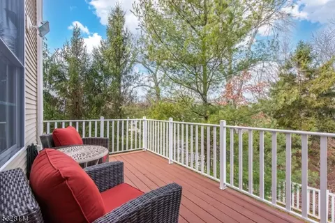 238 Levinberg Ln, Wayne, NJ 07470 photo 23