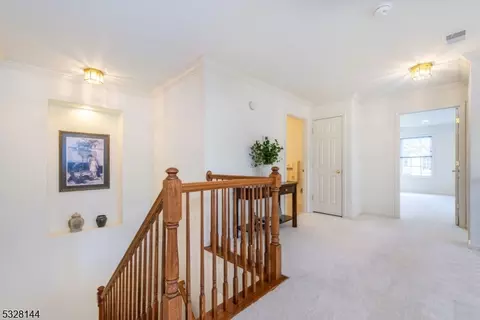 238 Levinberg Ln, Wayne, NJ 07470 photo 28